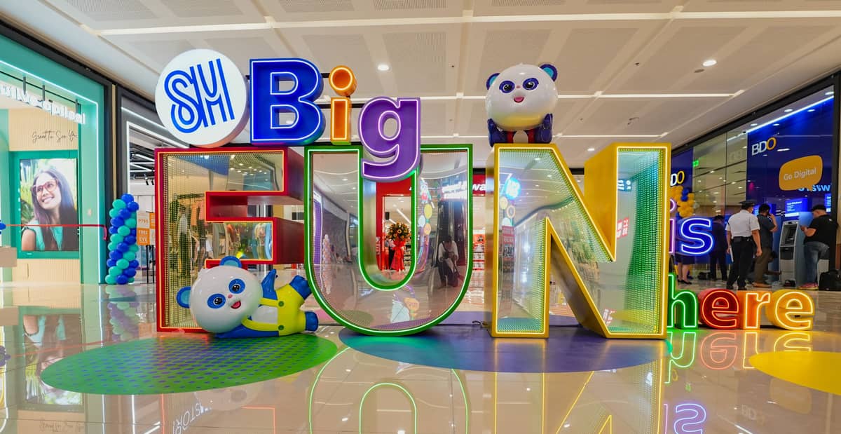 SM City Caloocan's Instagram-mable display sets the scene for a big-fun shopping experience.